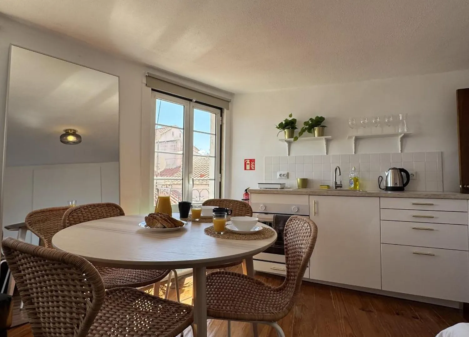 Alfama Historial I River View By Homing Lisbon