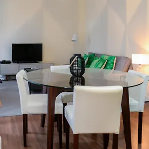  Apartment Near Marques Pombal Square