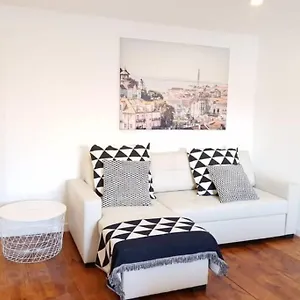 Apartamento Inloveapartments - Typical Alfama Balcony, Lisboa